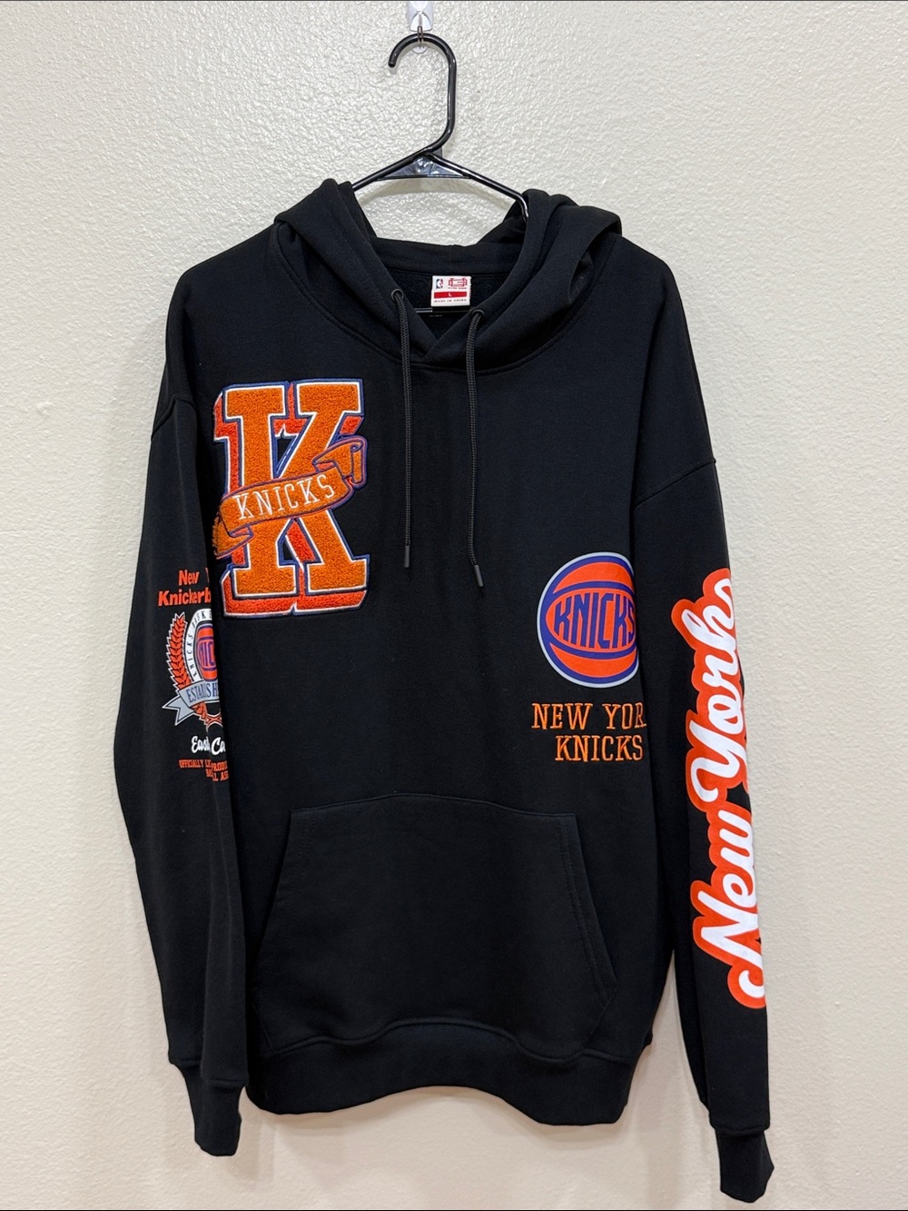 Ultra Game Men's New York Knicks Black Campus Pullover Hoodie Size Large - Picture 3 of 15